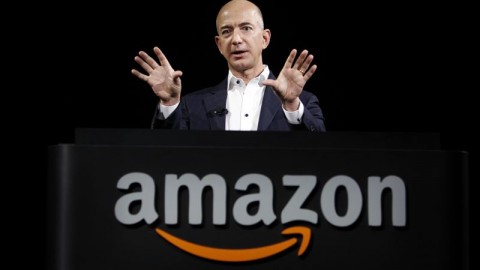 Jeff Bezos to buy Washington Post for $250 million