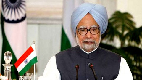 Manmohan Singh asks states to curb communal riots