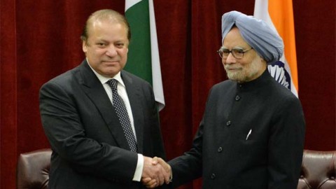 Manmohan Singh raises terrorism with Nawaz Sharif