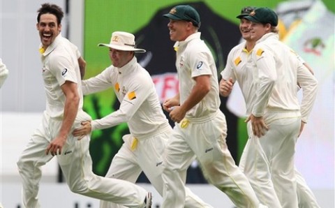 Australia kicks of the Ashes with a resounding win