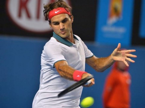 Australian Open: Federer sails into the third round