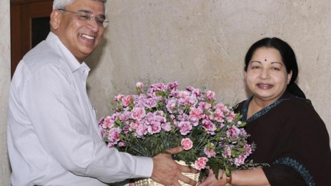 Jayalalithaa announces alliance with Left parties