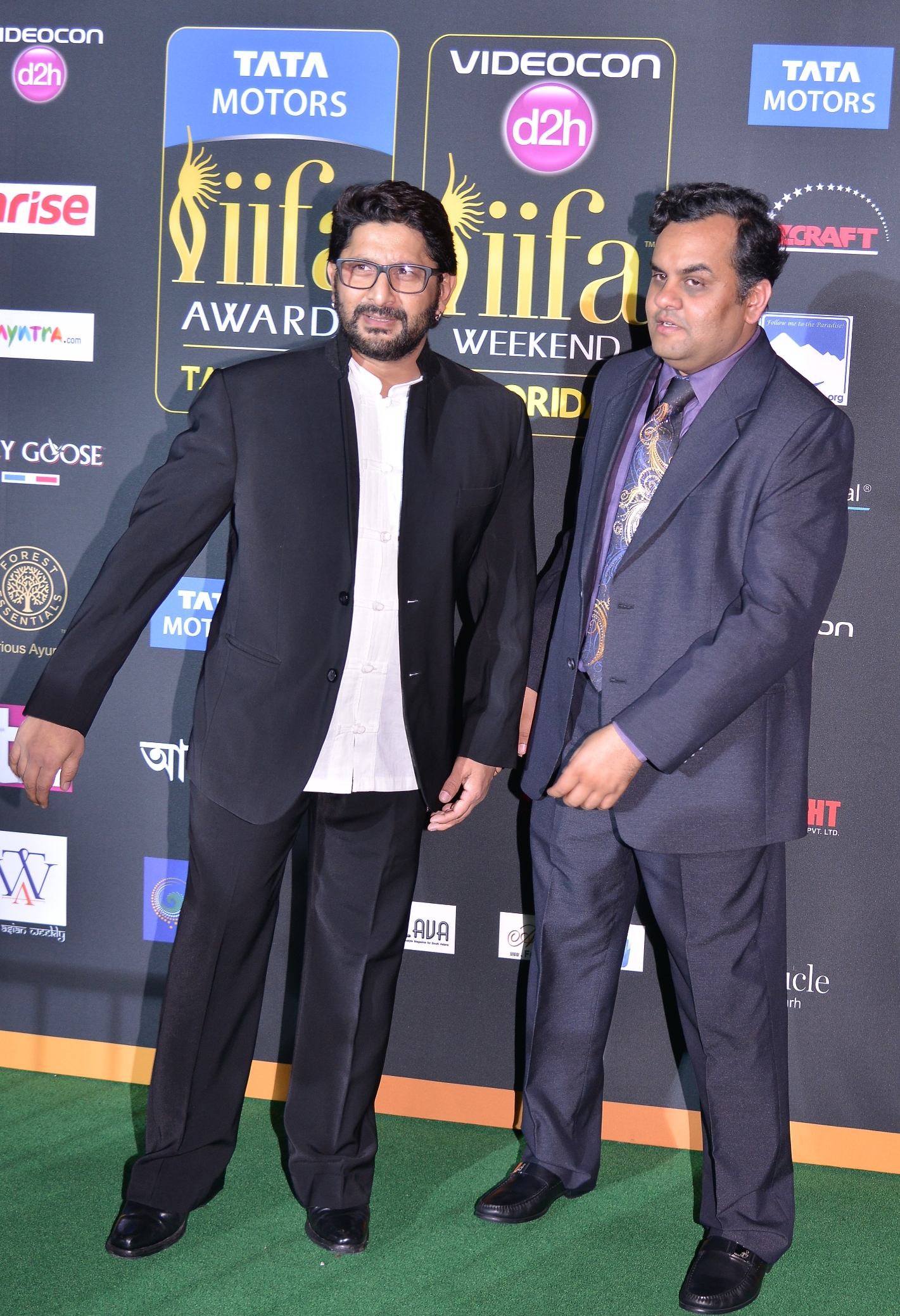 Exclusive IIFA Picture - Arshad Warsi and Mr. Anirudh Dhoot, Director Vi...