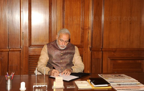 PM Narendra Modi to keep the Varanasi seat