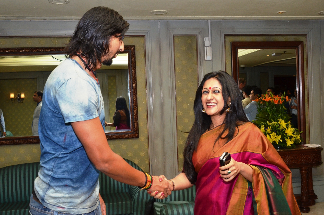Nisha Narayanan with Ishant Sharma