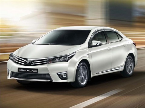 Toyota launches new Corolla Altis at Rs 11.99 lakh