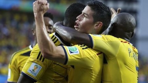 Colombia beats Japan, tops Group C