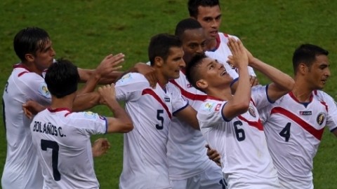 Costa Rica sets up first big upset of the tournament