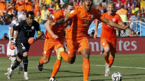 Netherlands clinches top spot in Group B