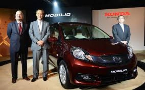 Honda launches Mobilio at Rs 6.49 lakh
