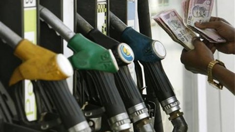 Petrol price down, diesel price up
