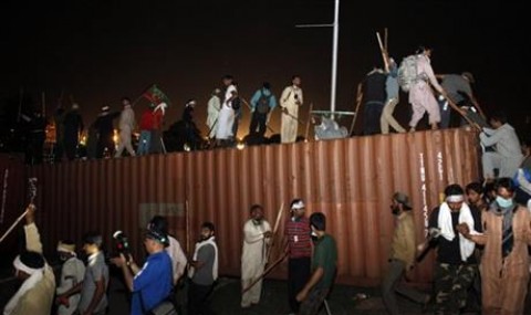 Turbulence in Pakistan, Imran Khan threatens to file murder case Nawaz Sharif