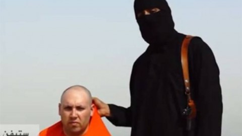 ISIS beheads Journalist Scotloff, calling it second message to America