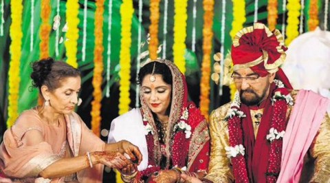 Kabir Bedi weds Parveen Dusanj in a private ceremony