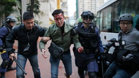 Hong Kong riots against police forces for shutting down roadside food stalls
