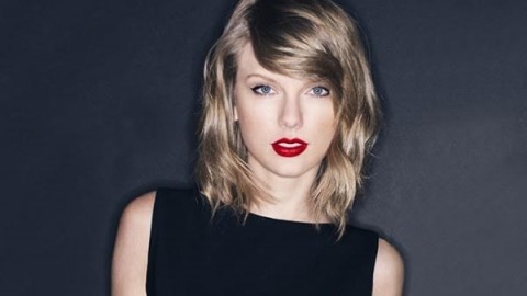 SAY HELLO TO THE HIGHEST EARNING MUSICIAN OF 2015: TAYLOR SWIFT