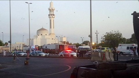 Suicide bomber detonates himself near US consulate in Jeddah