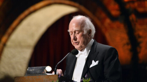 Nobel Prize-winning physicist Peter Higgs dies at 94