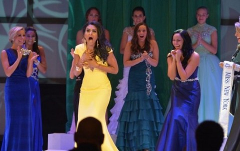 NRI woman Nina Davuluri wins Miss America contest