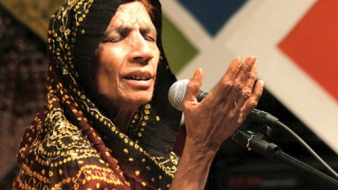 Legendary Pak singer Reshma dies at 66