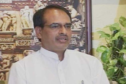 Shivraj Singh Chouhan sends defamation notice to Sonia Gandhi