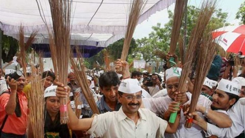 Will AAP take support from Congress to form Delhi govt?