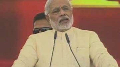 Modi lashes out at Rahul over corruption