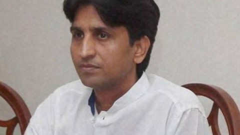 AAP leader Kumar Viswas apologises