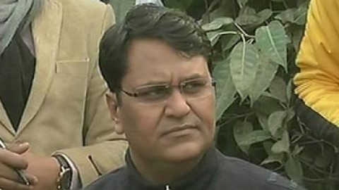 Binny calls off agitation against AAP