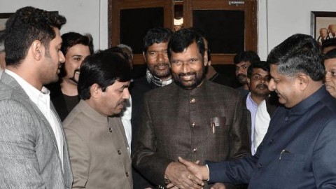 BJP offers 7-seat to Ram Vilas Paswan’s LJP