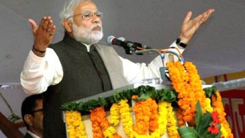 Narendra Modi targets Mamata Banerjee in Kolkata rally