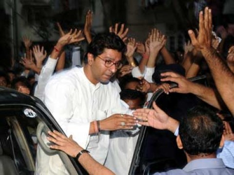 Police detains Raj Thackeray in Mumbai