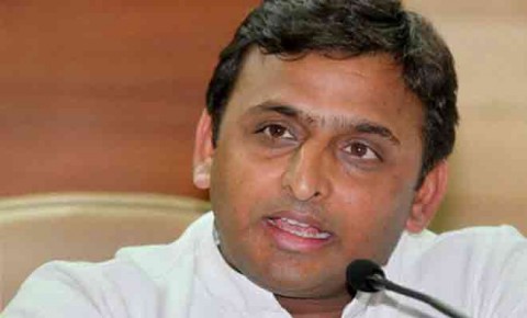 Akhilesh Yadav slams Narendra Modi