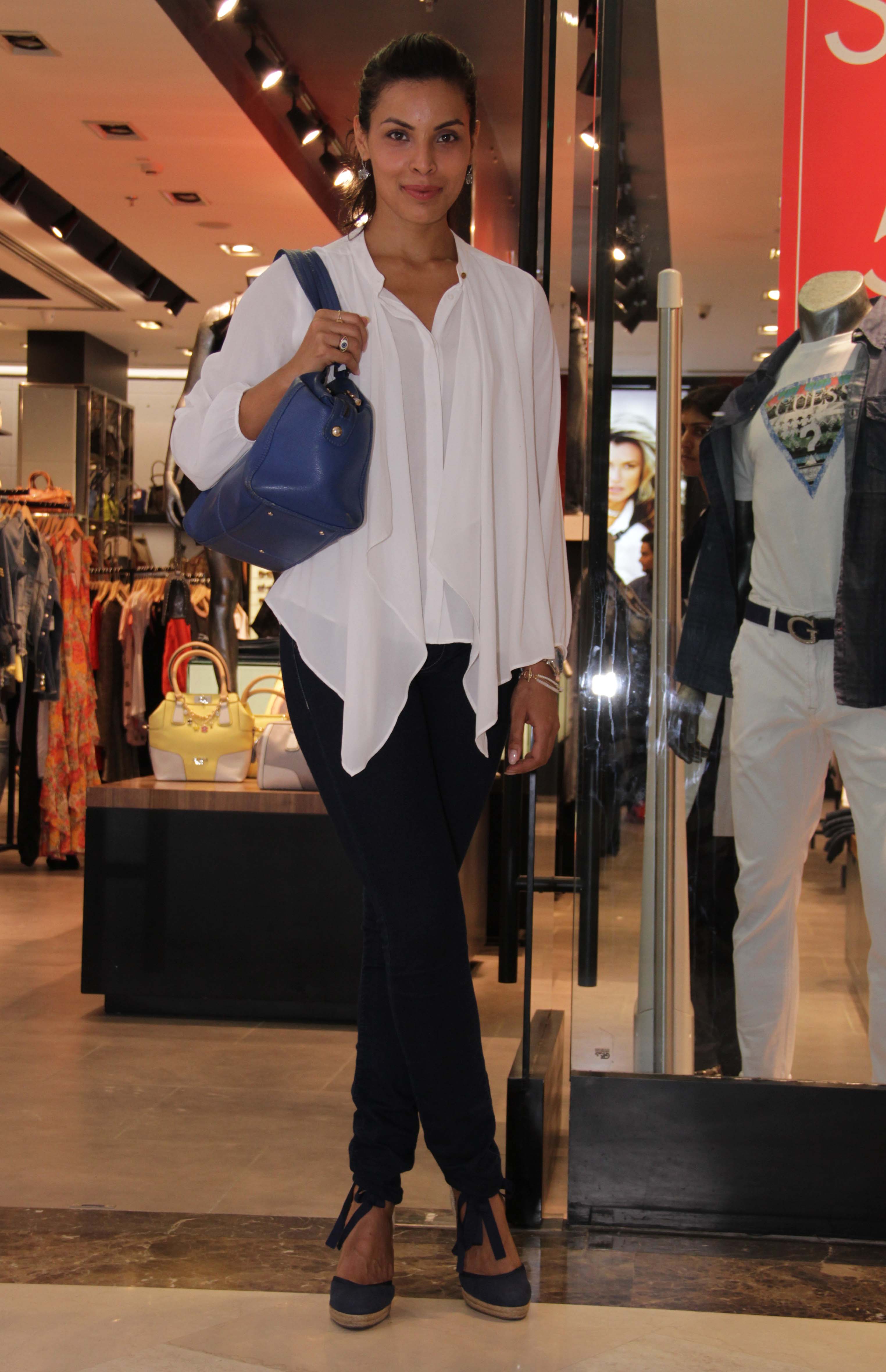 Showstopper Deepti Gujaral at the 'Femina Festive Showcase 2014' Gurgaon Summer Fashion Show