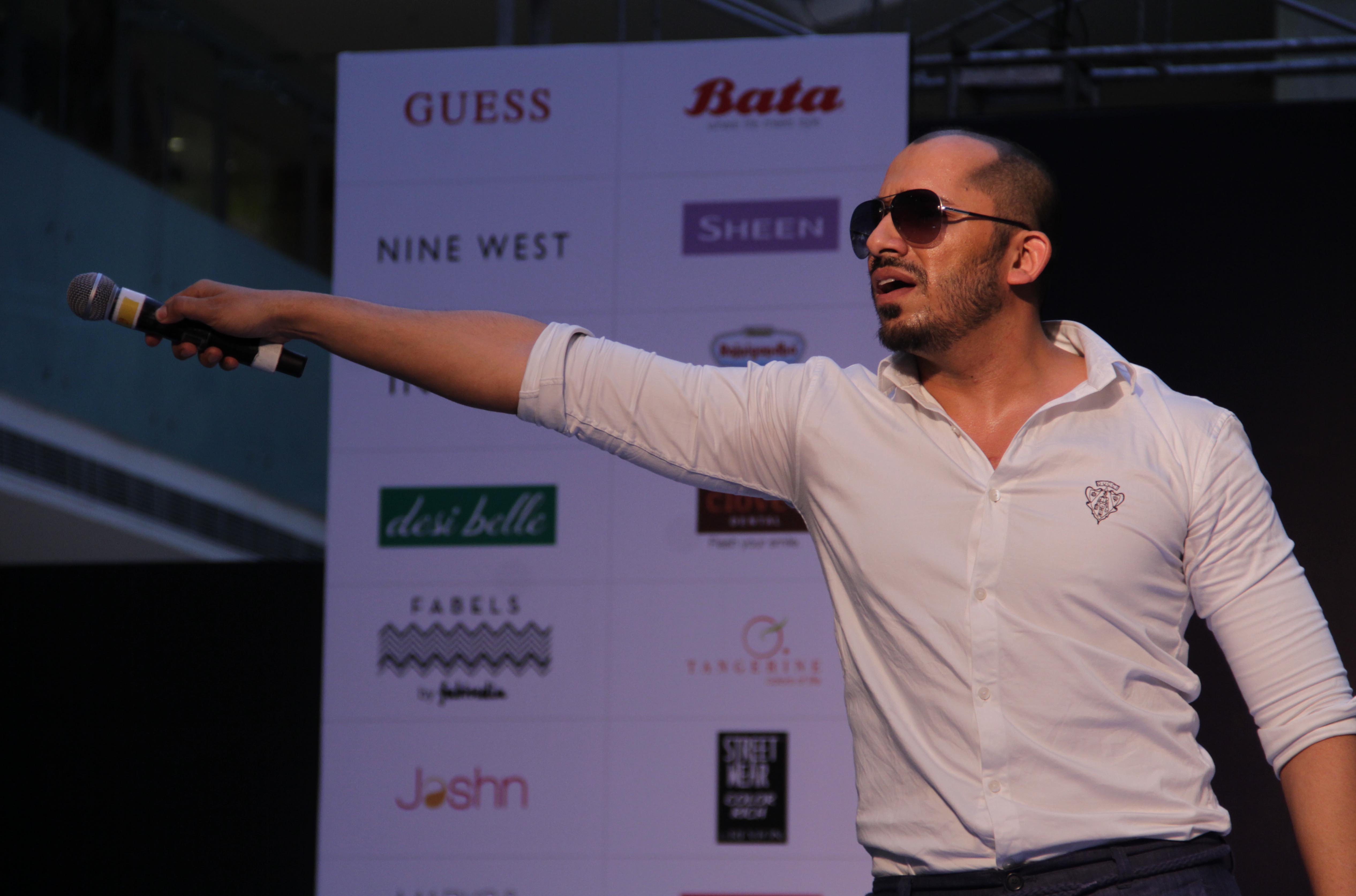 Singer Ali Quli Mirza at the 'Femina Festive Showcase 2014' Gurgaon Summer Fashion Show.1