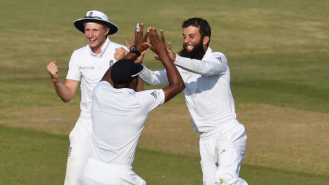 India on the verge of yet another defeat