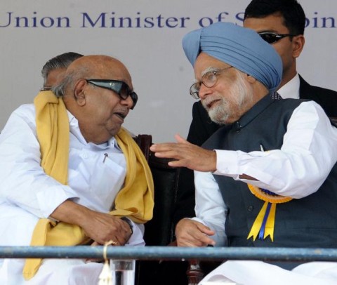 Karunanidhi slams Justice Katju; Manmohan under pressure