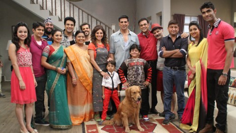 Akshay Kumar on the sets of Badi Dooooor Se Aaye Hai!!