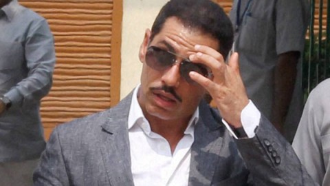 Robert Vadra snaps ANI reporter, pushes mic away