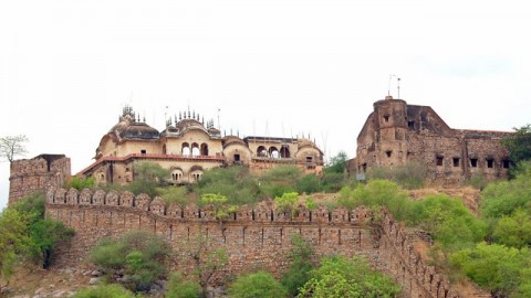 ALWAR: OF BEAUTY & GRANDEUR