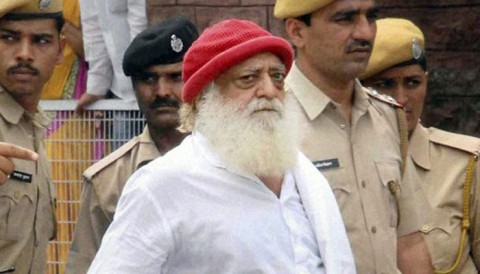 Asaram Bapu’s followers attack policemen, case registered