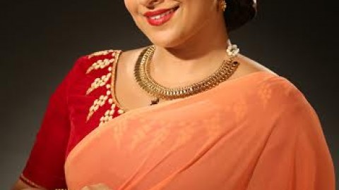 Vidya Balan’s amazing transformation to young Geeta Bali in Ekk Albela!