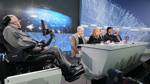 Stephen Hawking, Yuri Milner and Mark Zuckerberg announce Breakthrough Starshot probe