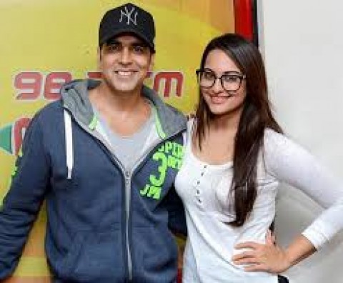 Akshay and Sonkshi’s Namastey England in financial trouble