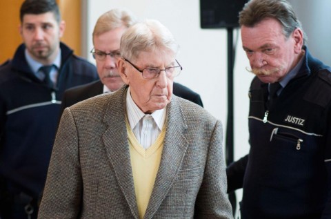 94-yr old guard awaits judgement as he battles a Nazi trial